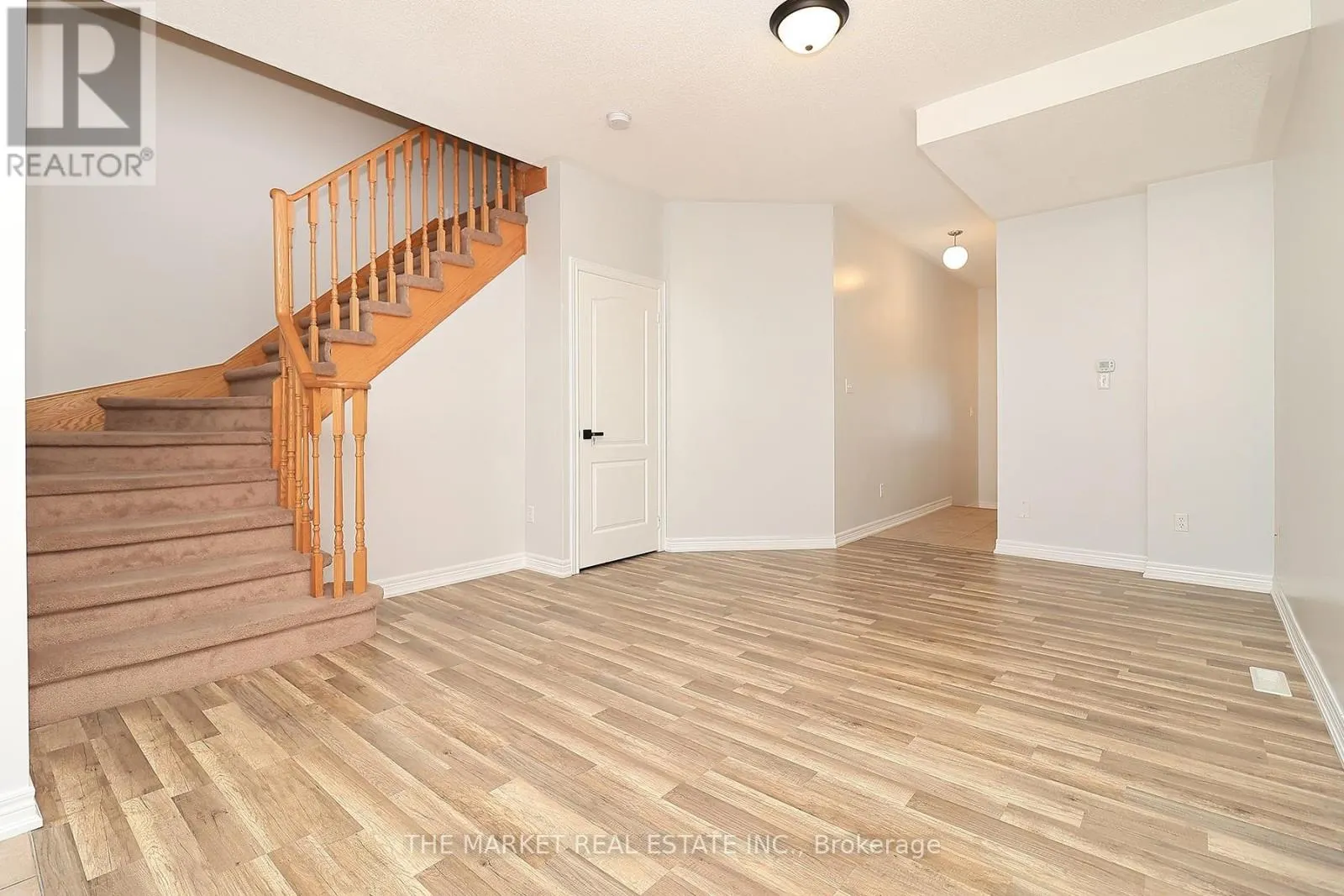 54 PEFFERLAW CIRCLE