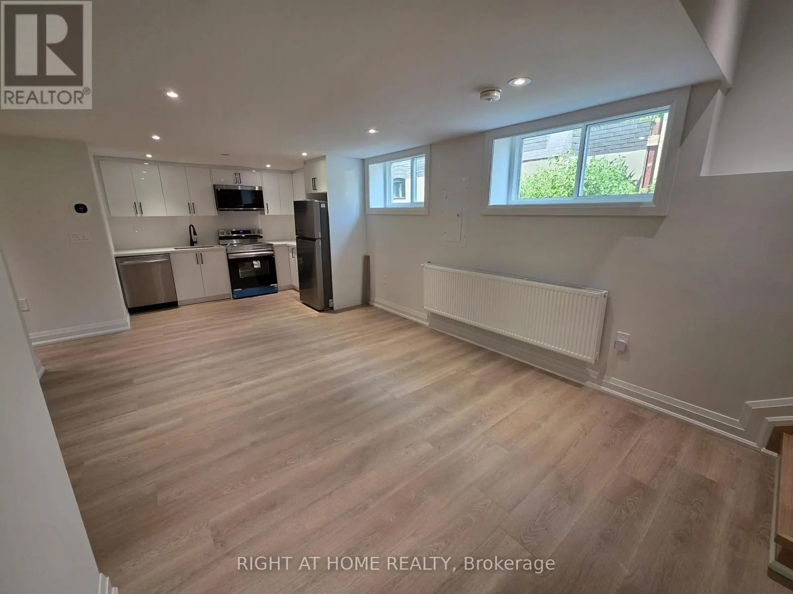 UNIT 2 - 339 RANEE AVE AVENUE S