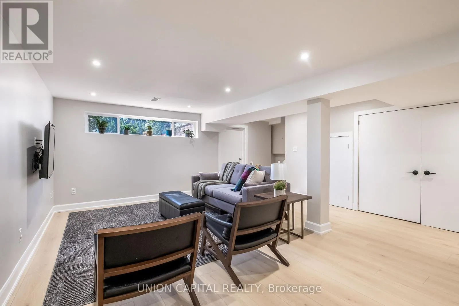 65 EDILOU DRIVE