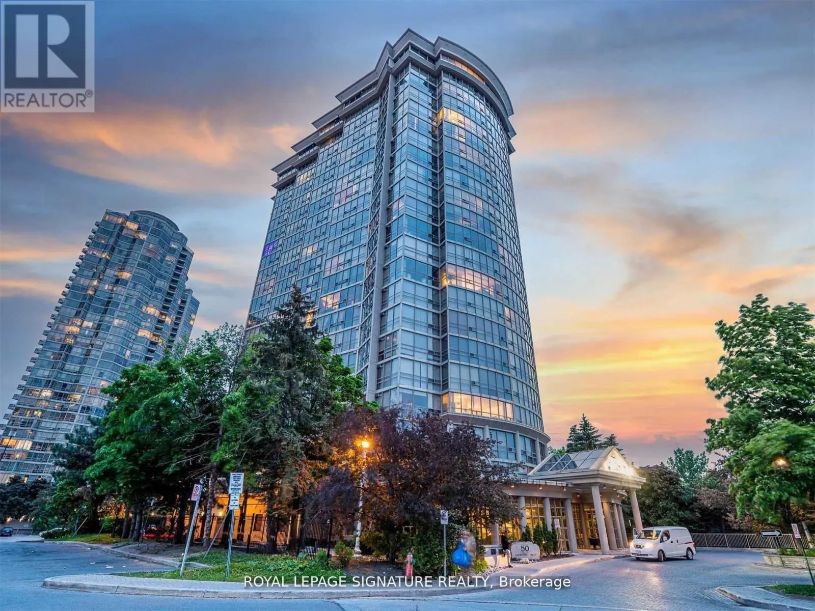 1010 - 50 EGLINTON AVENUE W