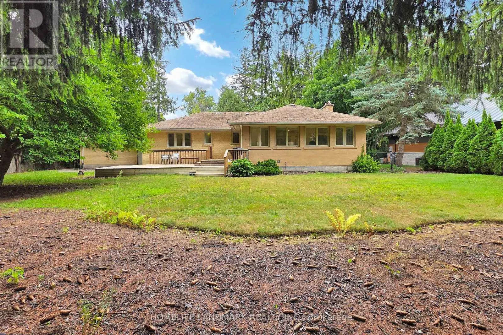 456 CHAMBERLAIN LANE
