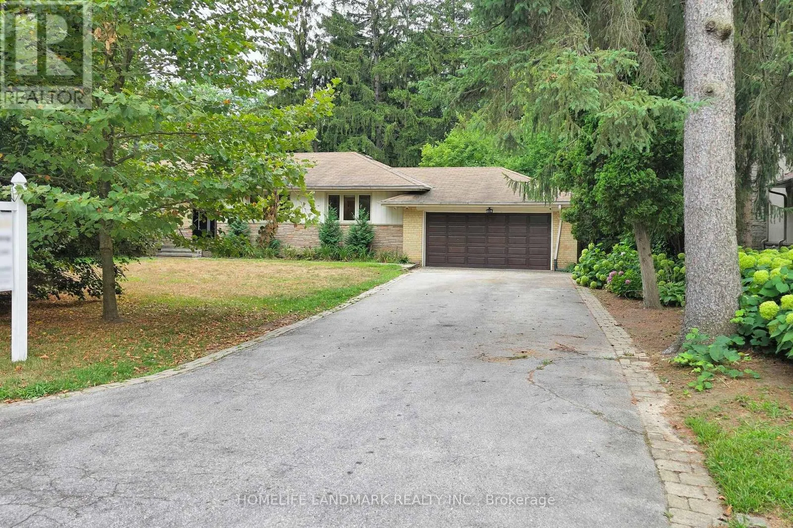 456 CHAMBERLAIN LANE