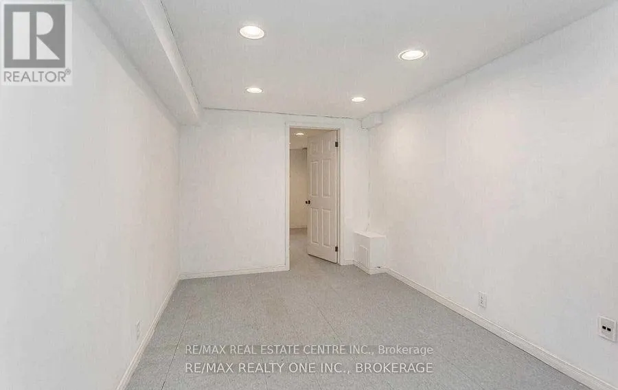 UPPER - 1051 BLIZZARD ROAD