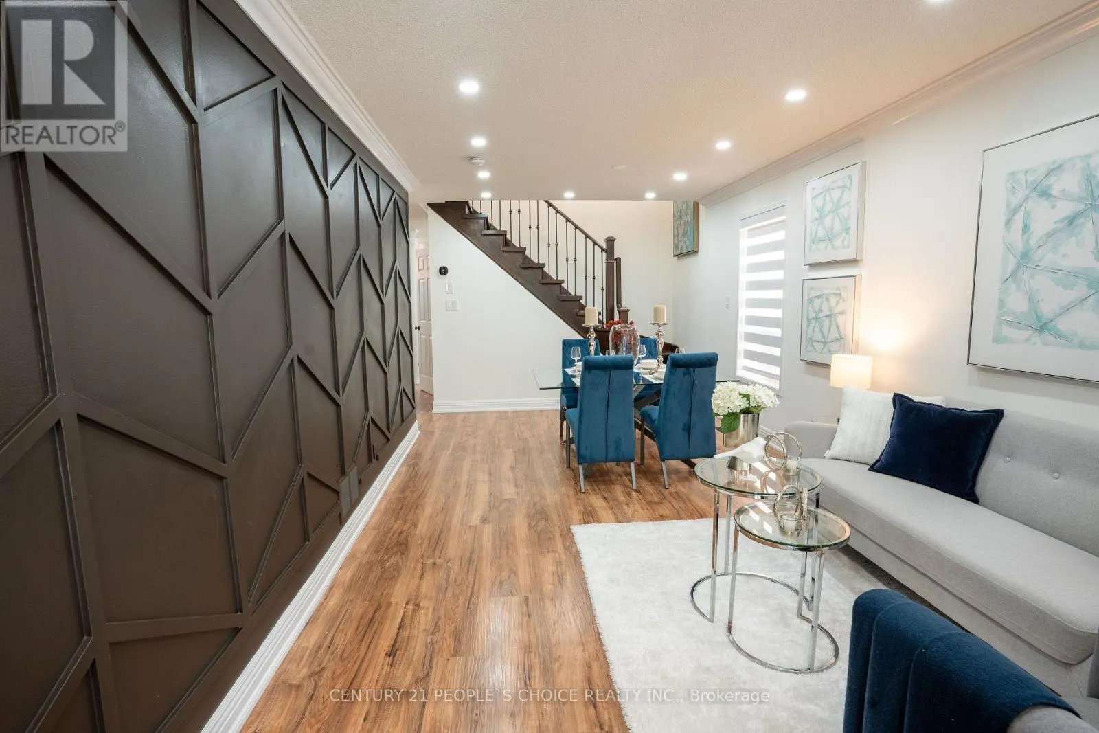 111 BRISDALE DRIVE