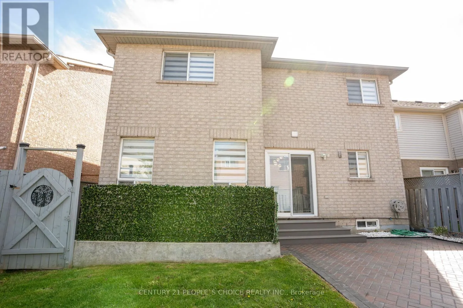 111 BRISDALE DRIVE