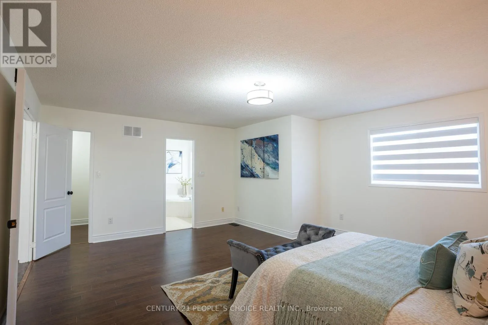 111 BRISDALE DRIVE