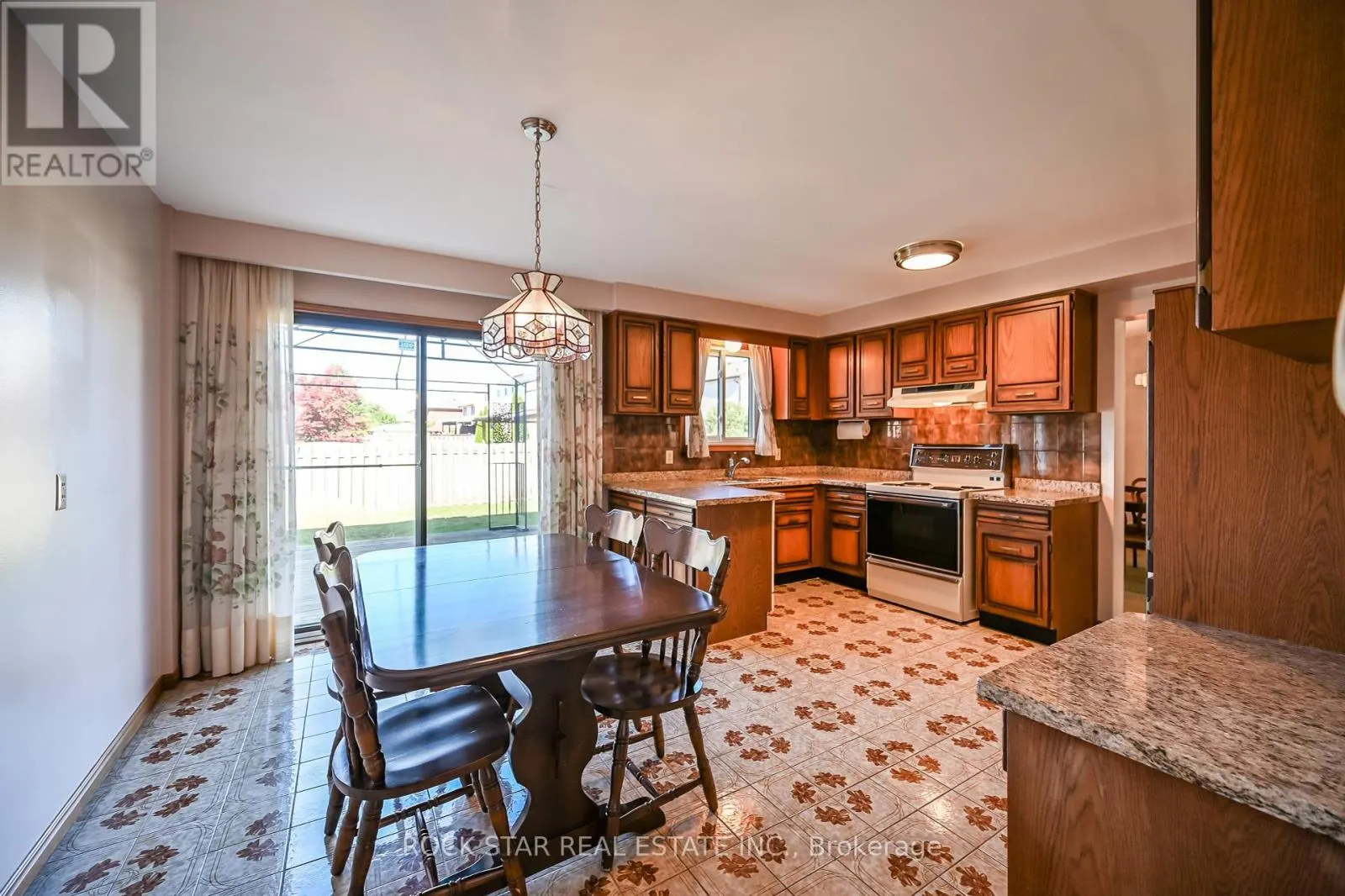 321 CREELMAN ROAD
