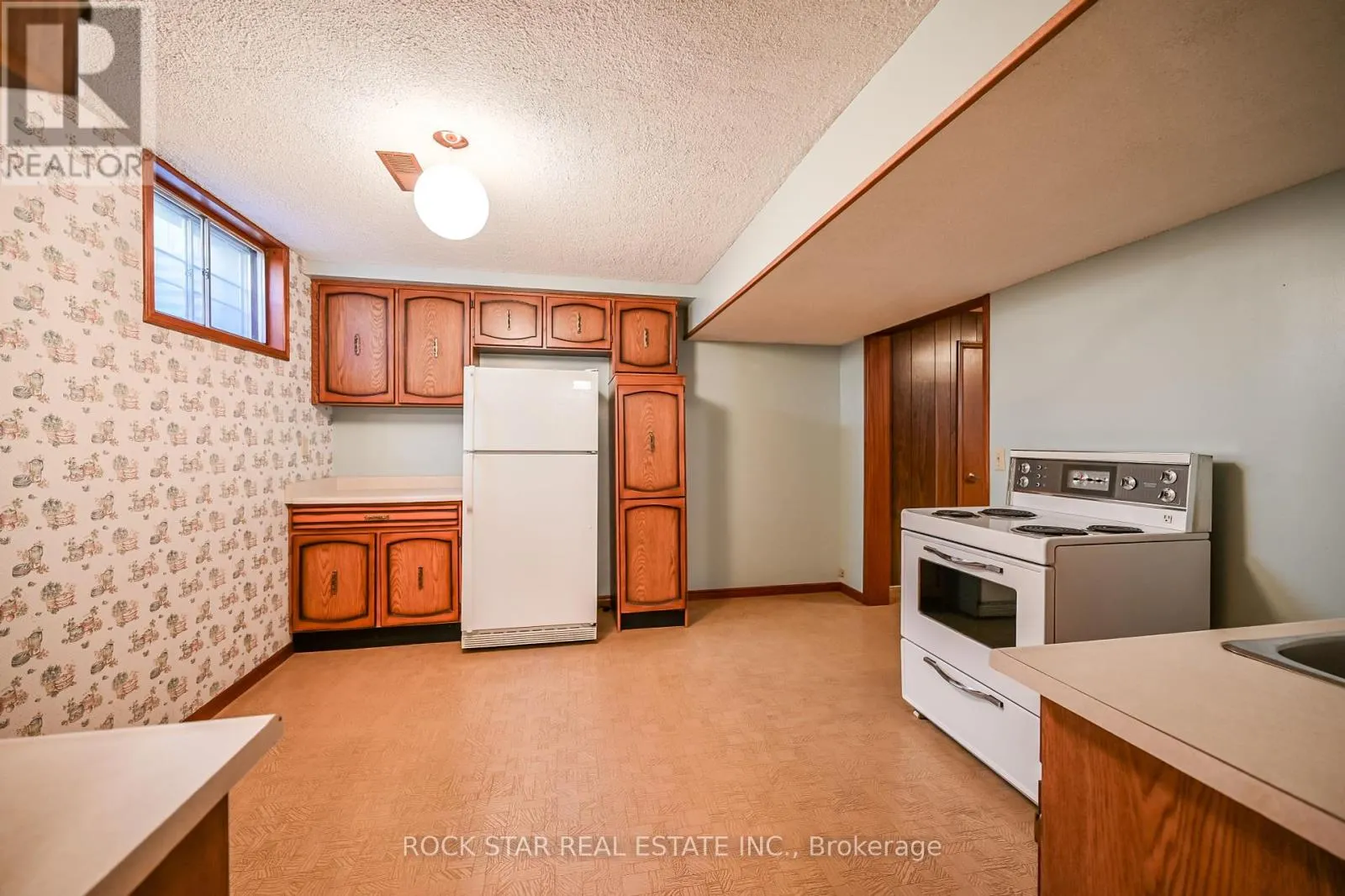 321 CREELMAN ROAD