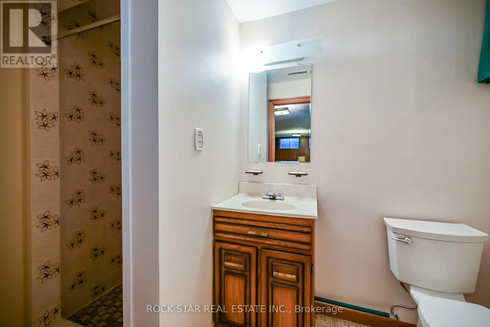 321 CREELMAN ROAD