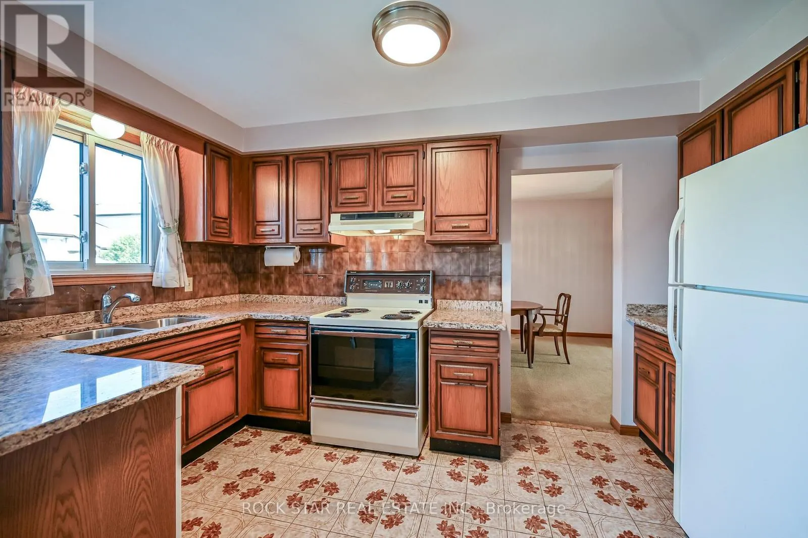 321 CREELMAN ROAD