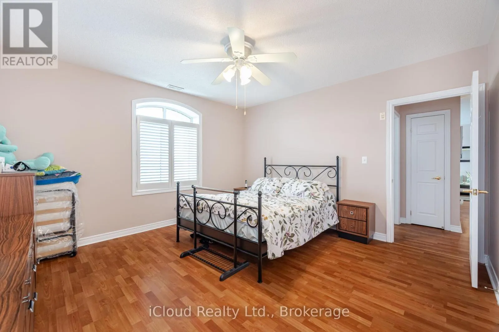 408 - 443 CENTENNIAL FOREST DRIVE