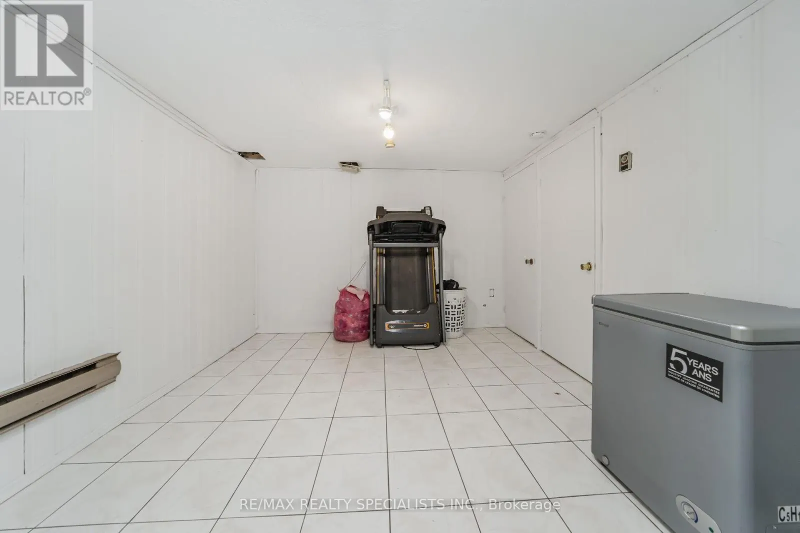 20 DARRAS COURT