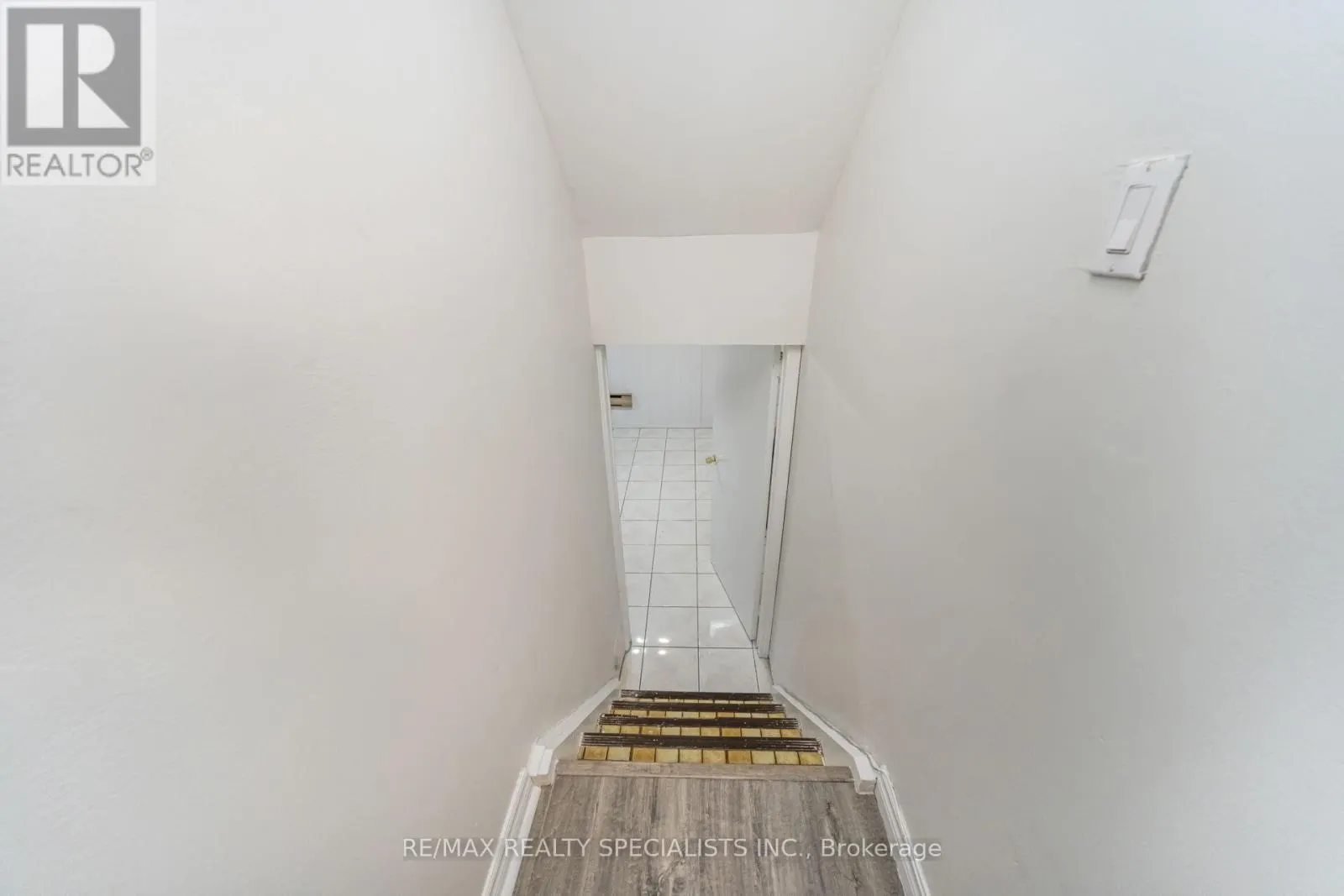 20 DARRAS COURT