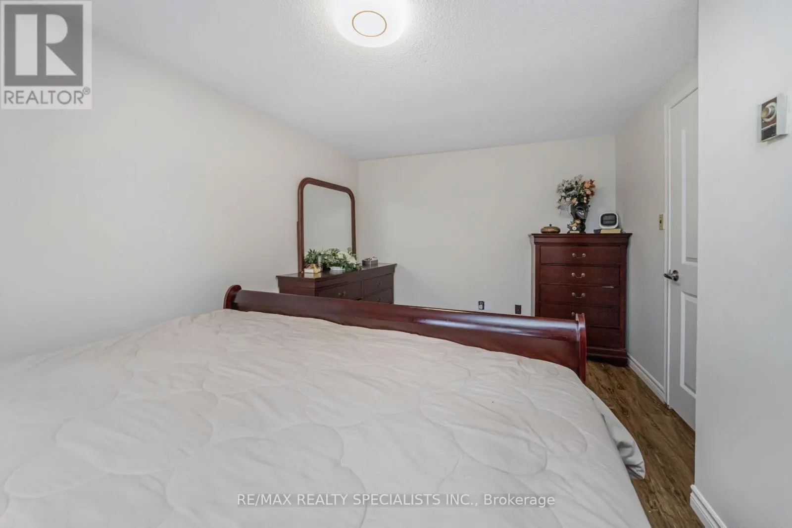 20 DARRAS COURT