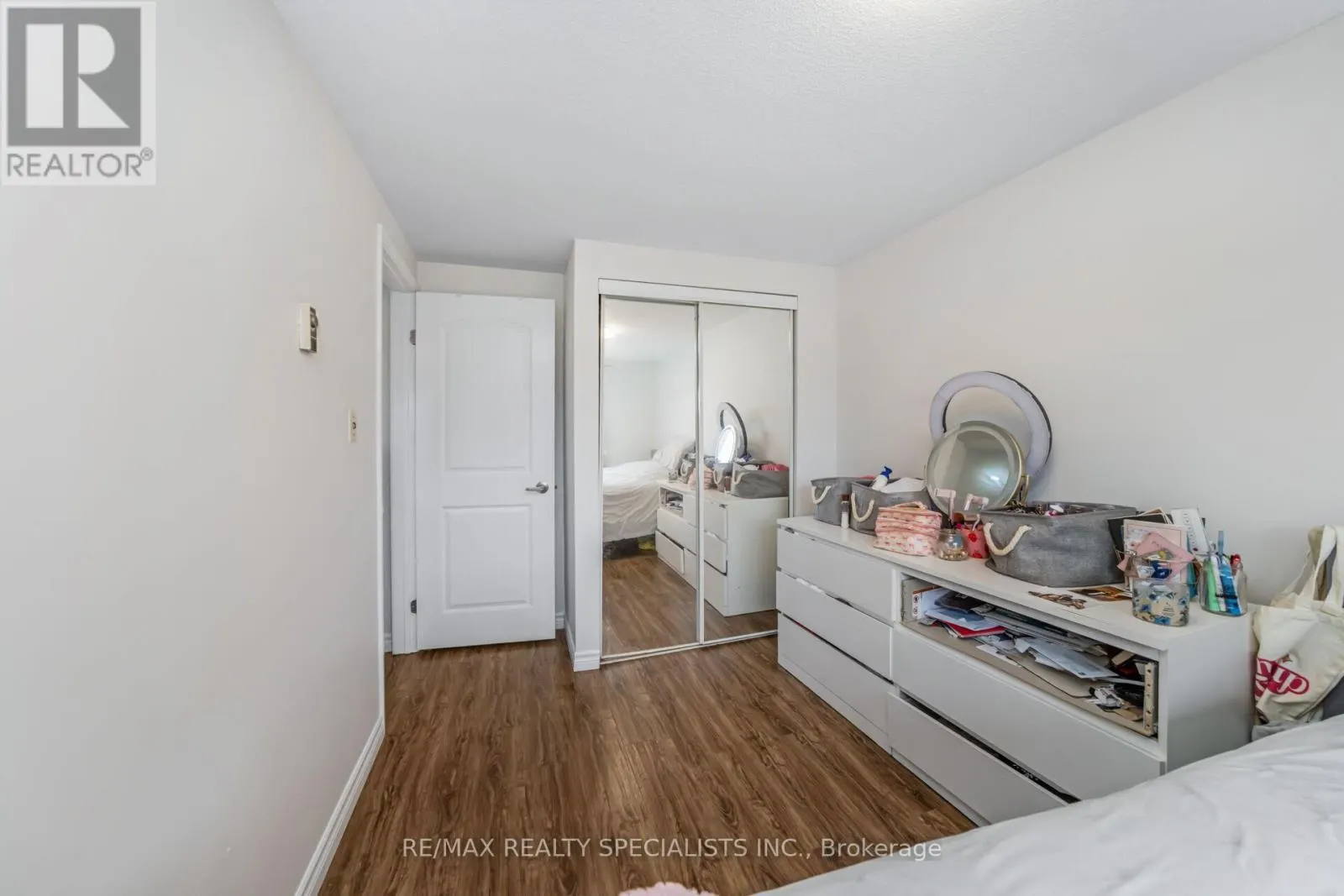 20 DARRAS COURT
