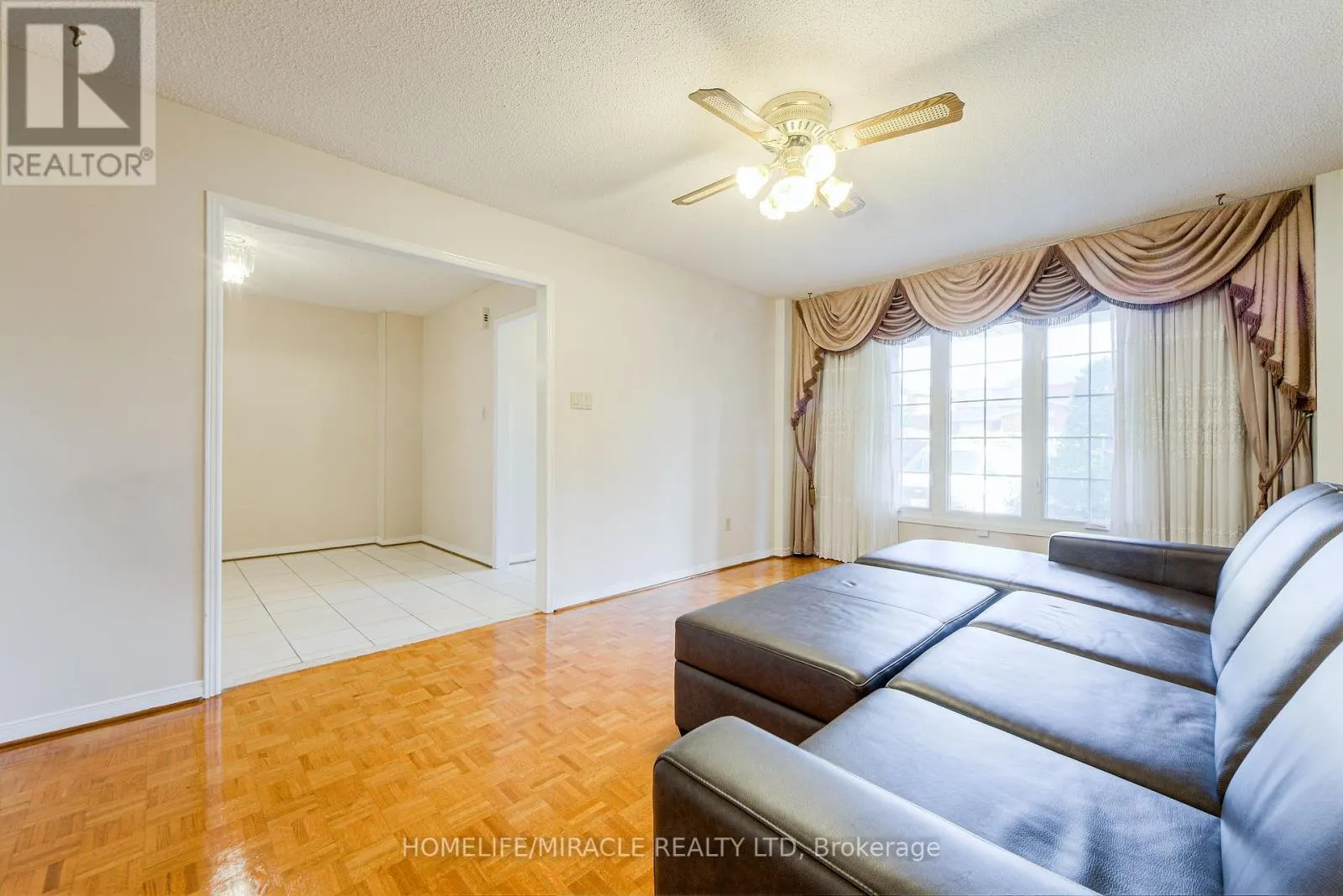 89 WOODLOT CRESCENT
