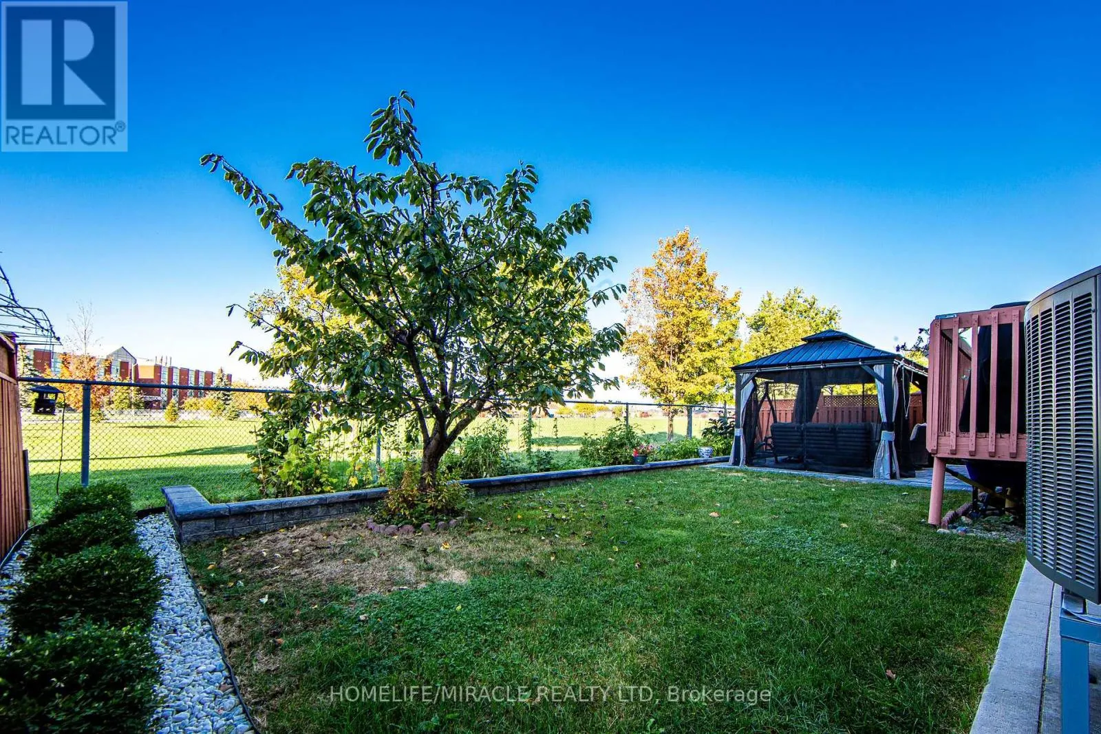 89 WOODLOT CRESCENT