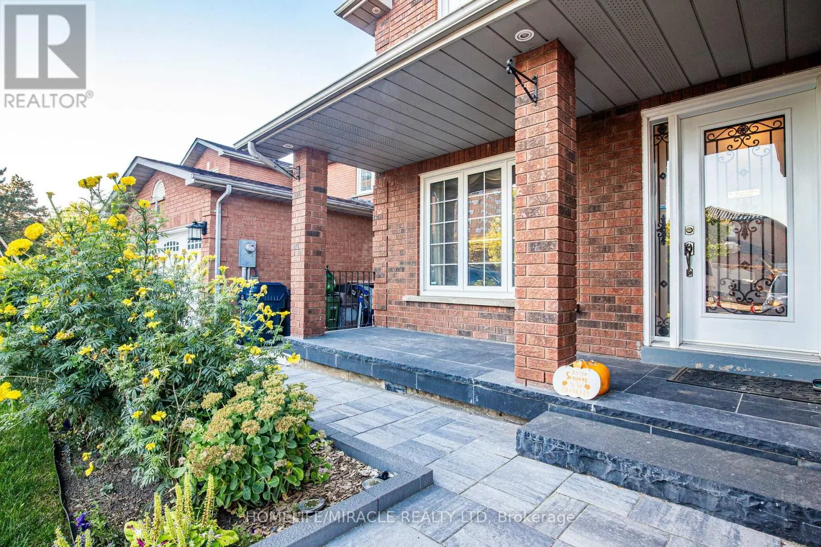 89 WOODLOT CRESCENT