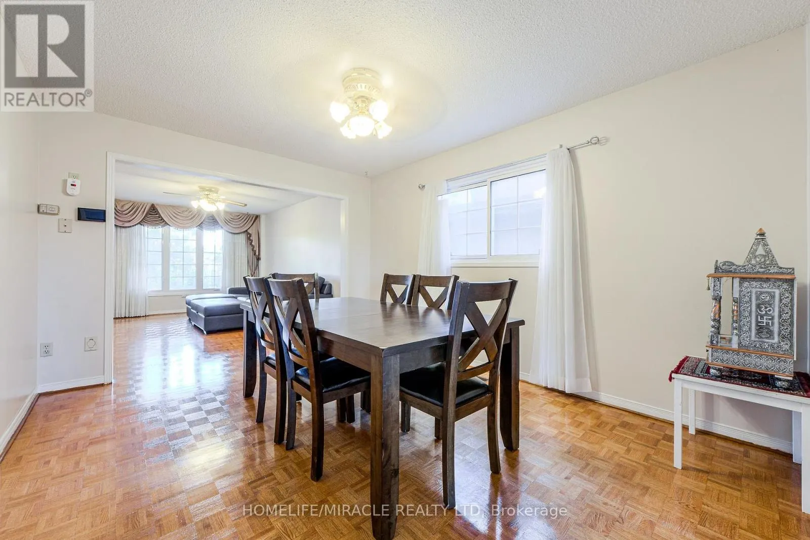 89 WOODLOT CRESCENT