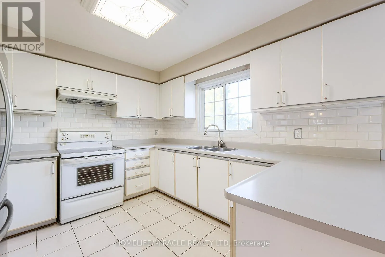 89 WOODLOT CRESCENT