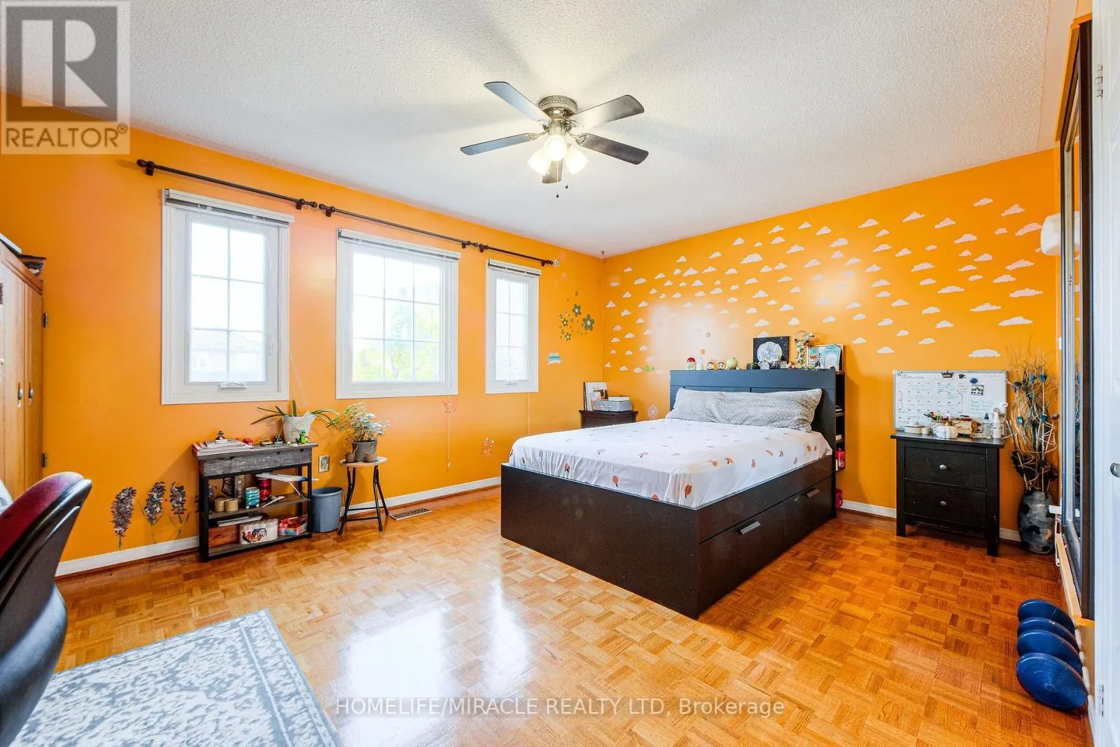 89 WOODLOT CRESCENT