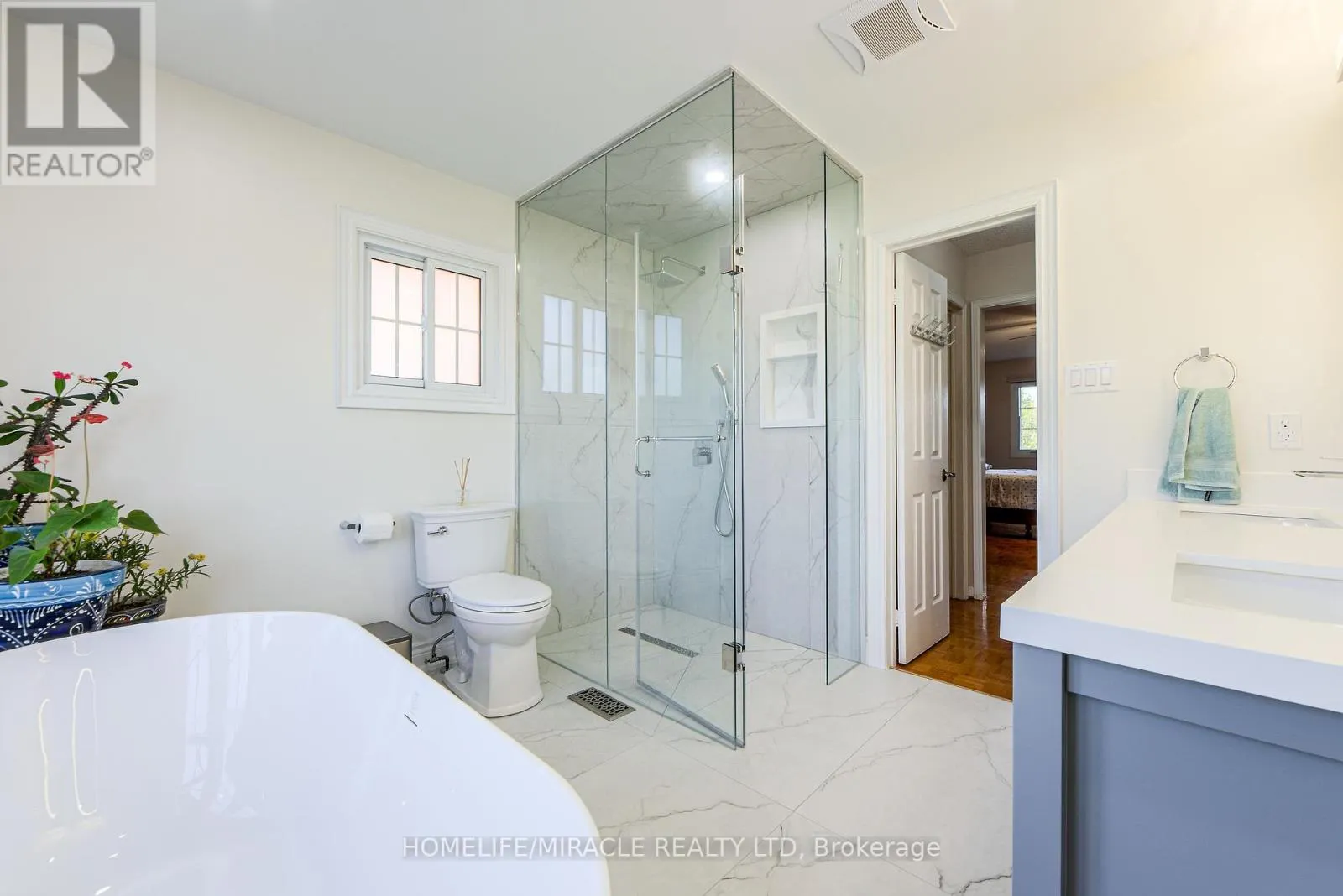 89 WOODLOT CRESCENT