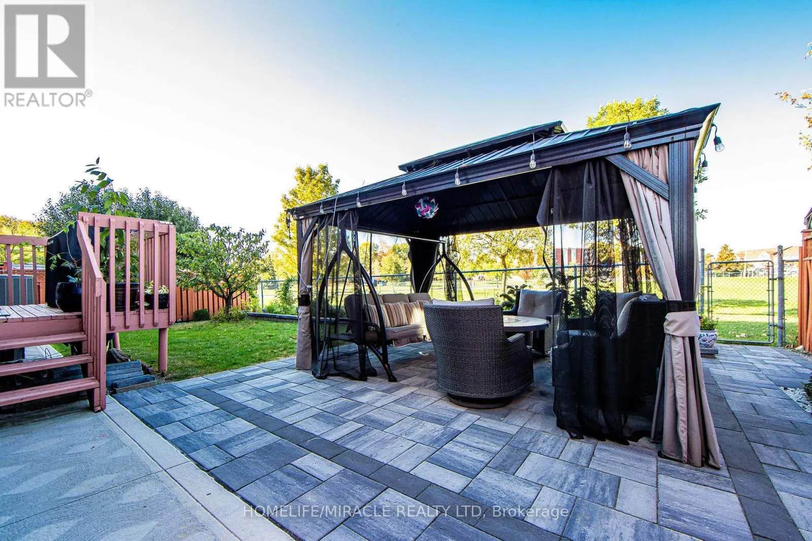89 WOODLOT CRESCENT