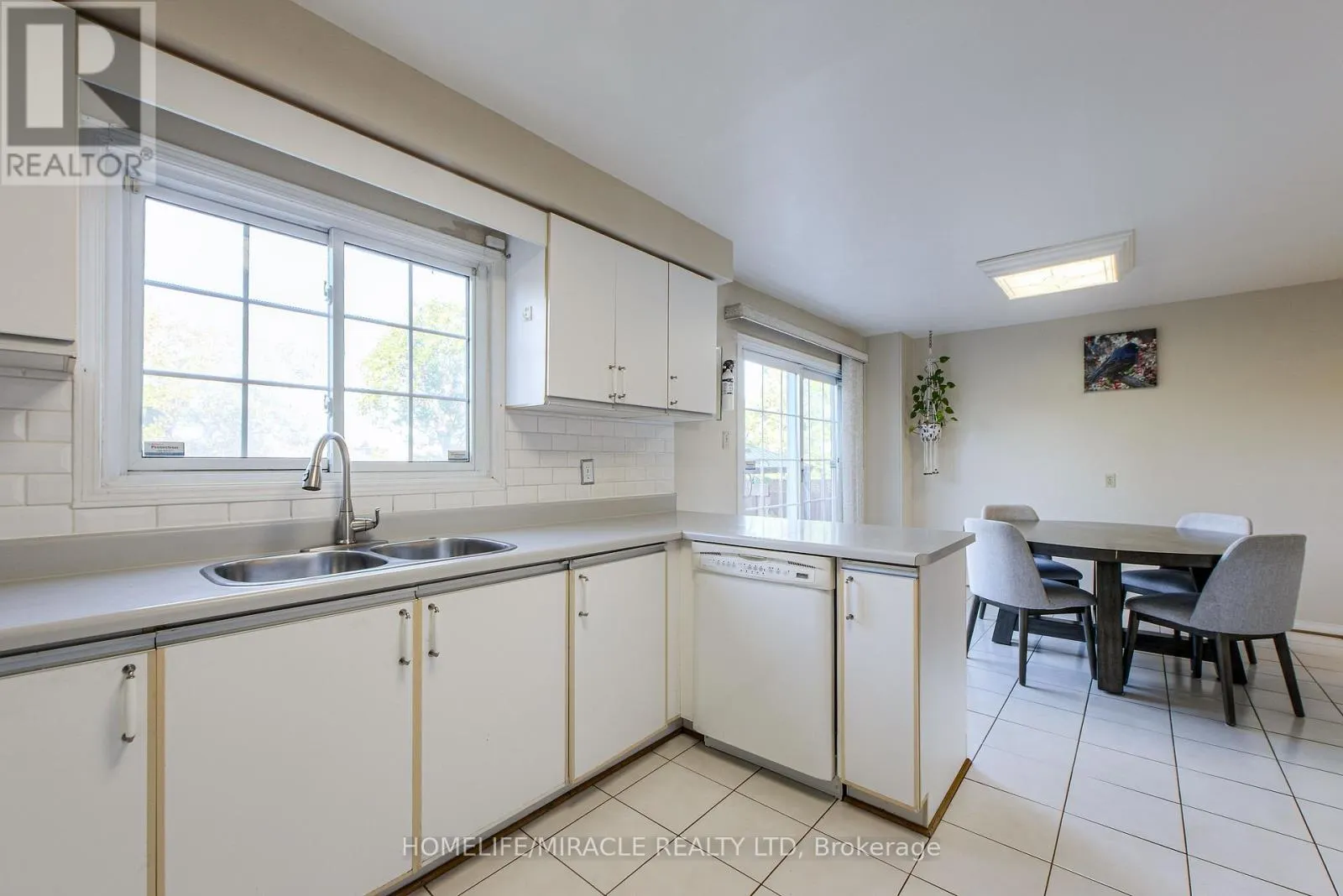 89 WOODLOT CRESCENT