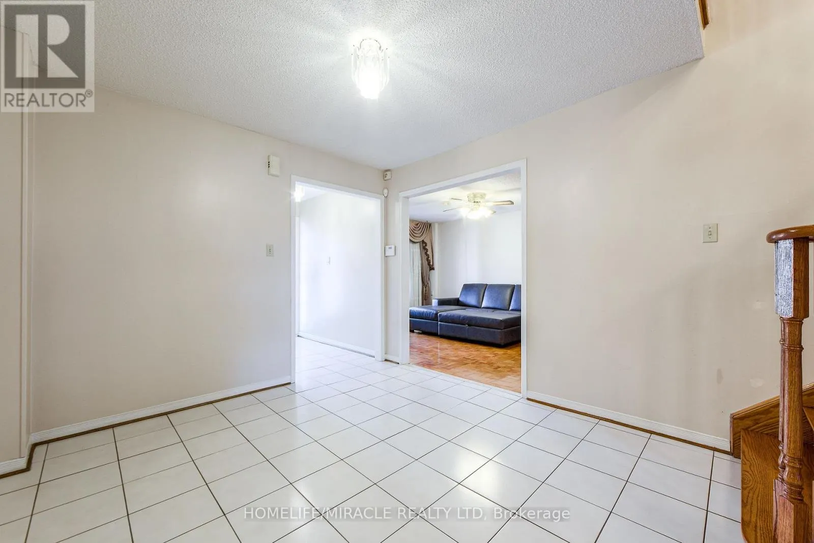 89 WOODLOT CRESCENT