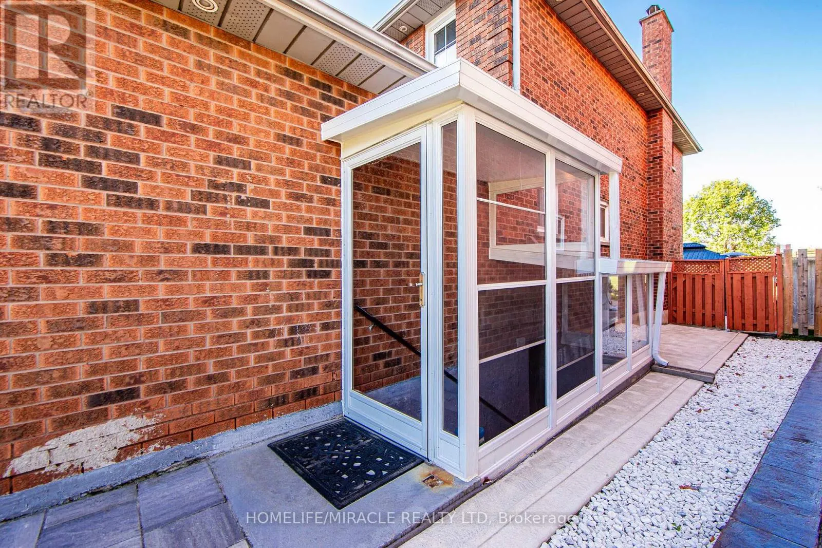 89 WOODLOT CRESCENT