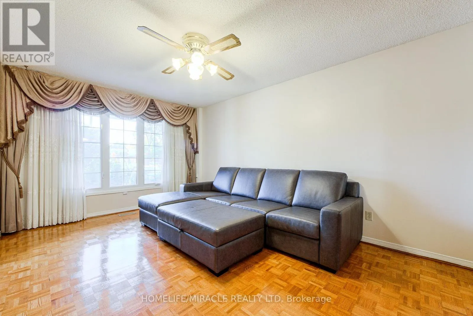 89 WOODLOT CRESCENT