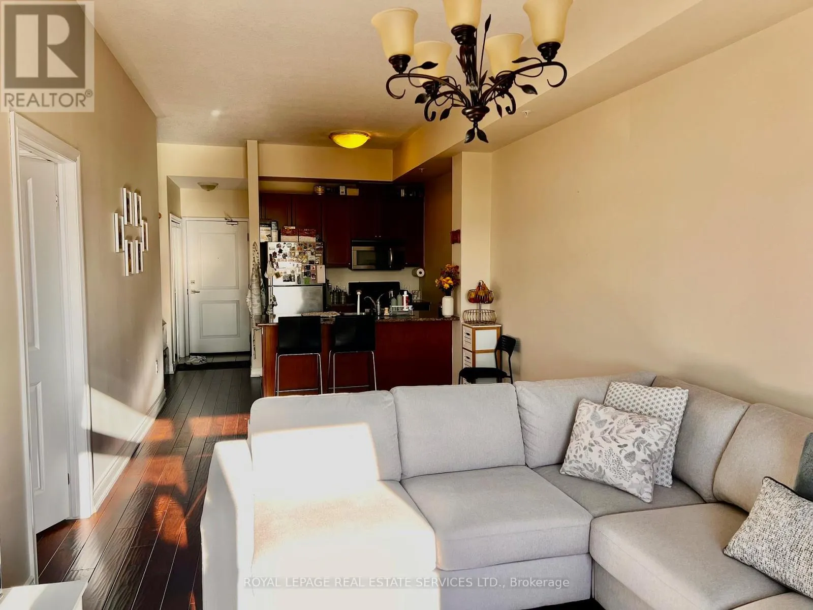 422 - 5010 CORPORATE DRIVE