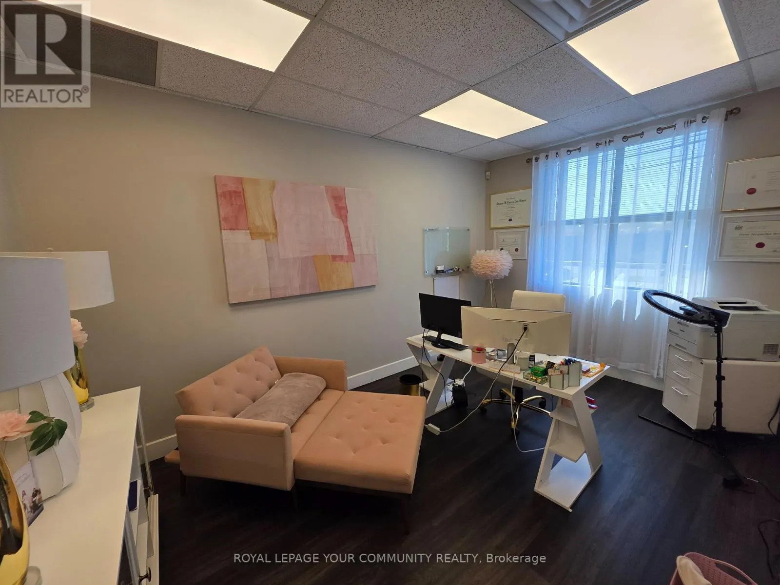 DR 31-32 - 2155 DUNWIN DRIVE