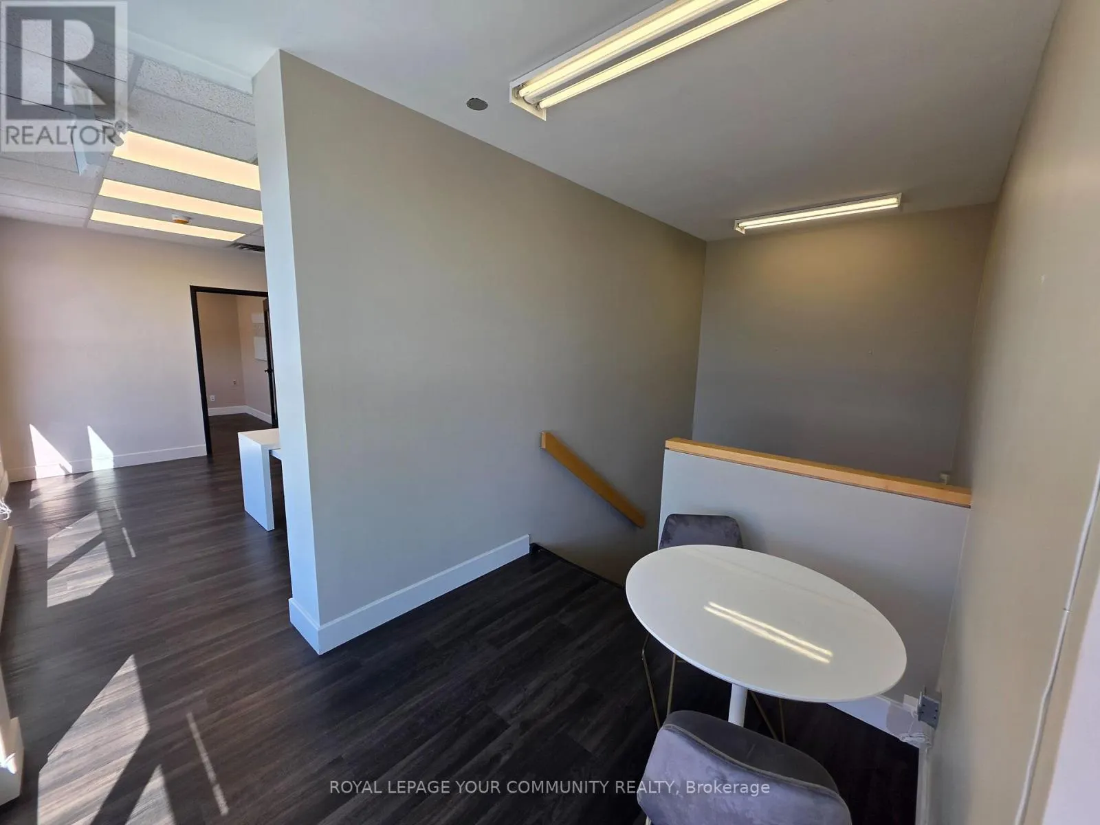 DR 31-32 - 2155 DUNWIN DRIVE