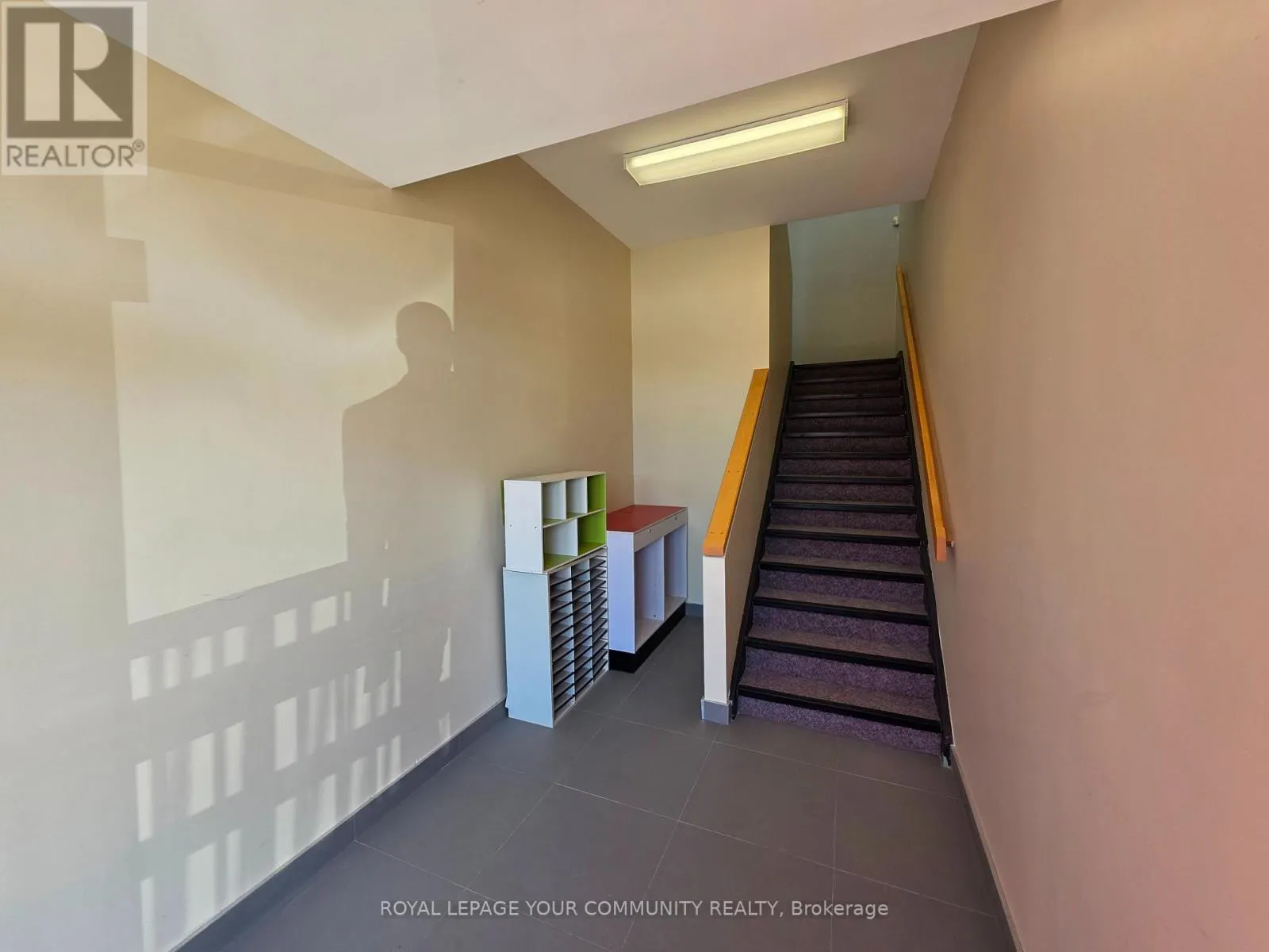 DR 31-32 - 2155 DUNWIN DRIVE