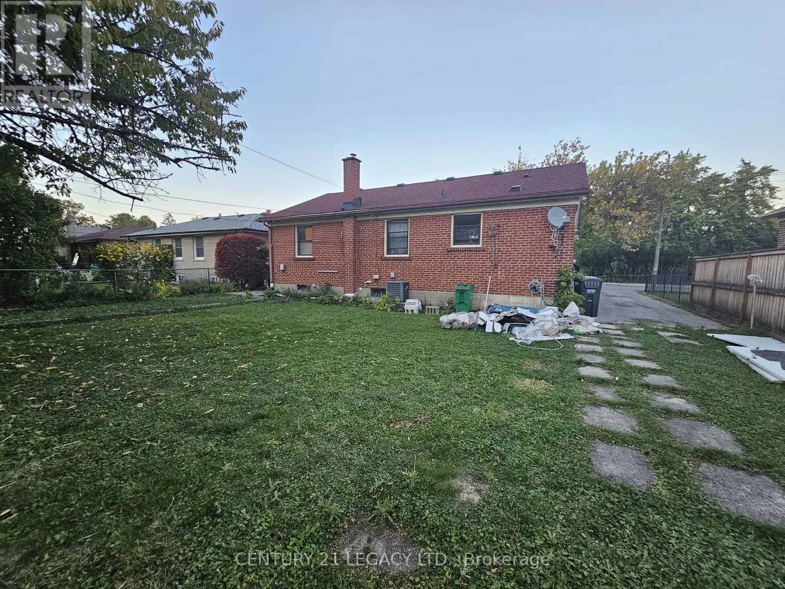 101 MCMURCHY AVENUE S