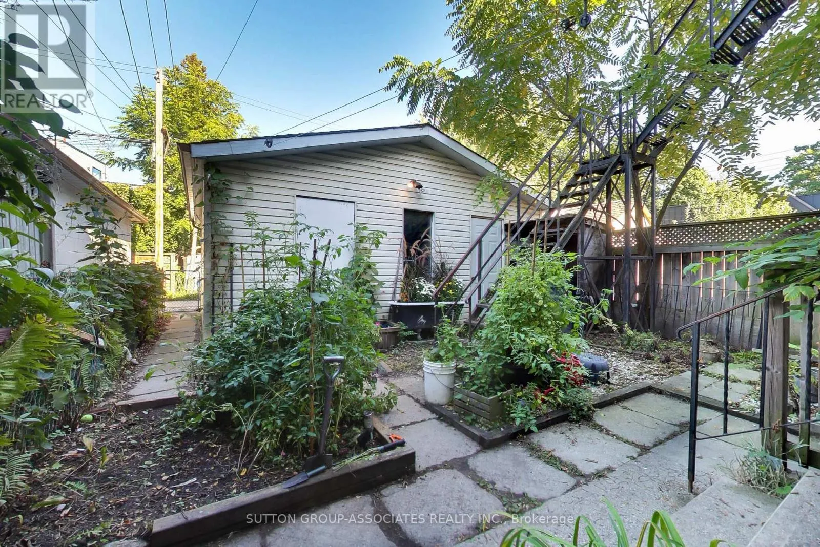 203 FAIRVIEW AVENUE
