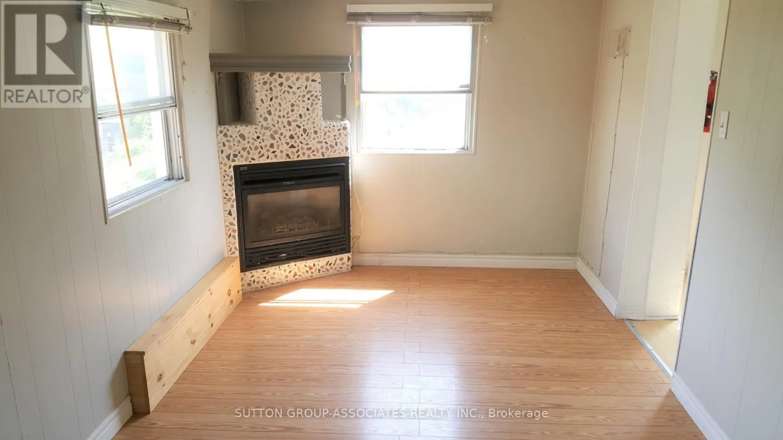203 FAIRVIEW AVENUE