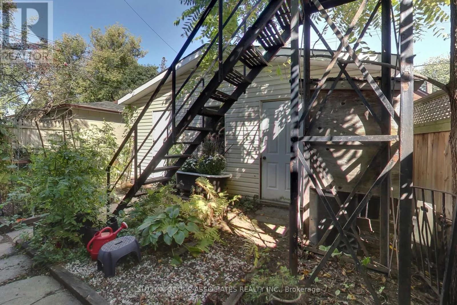 203 FAIRVIEW AVENUE