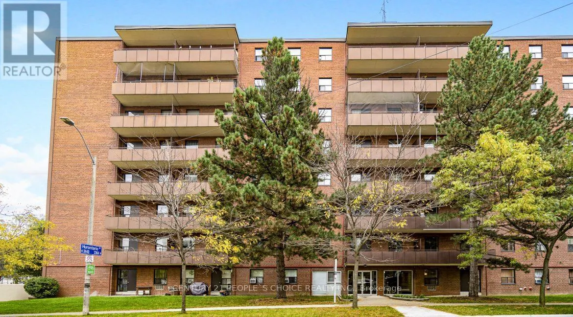 512 - 20 PAISLEY BOULEVARD W