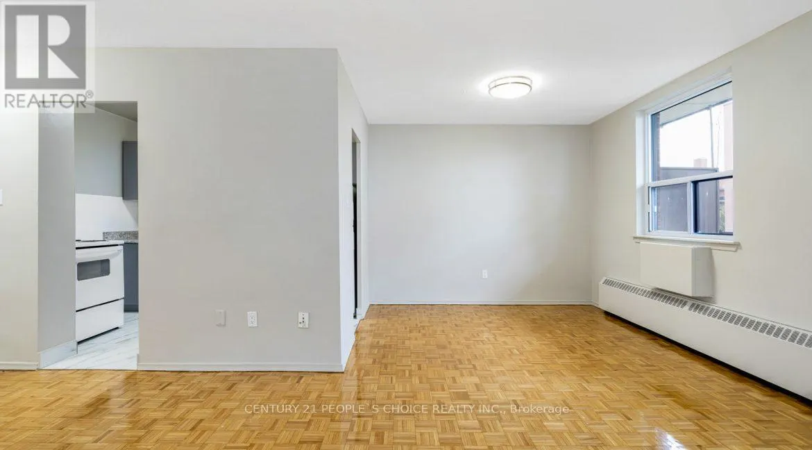512 - 20 PAISLEY BOULEVARD W