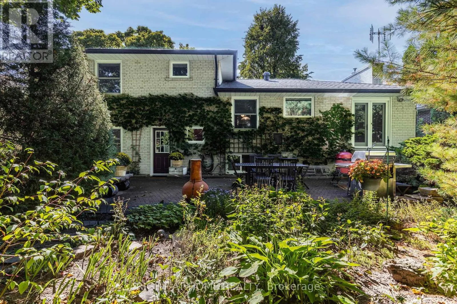 3325 ENNISKILLEN CIRCLE