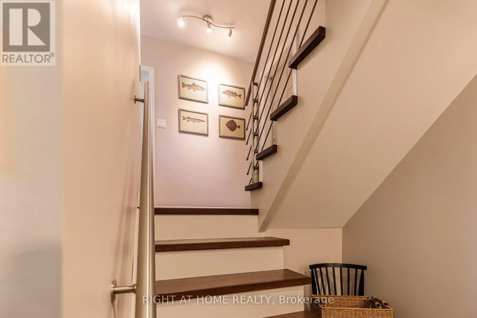 3325 ENNISKILLEN CIRCLE