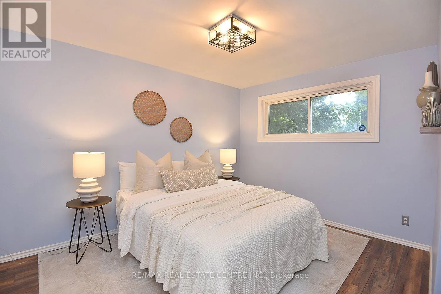 405 ERINDALE DRIVE