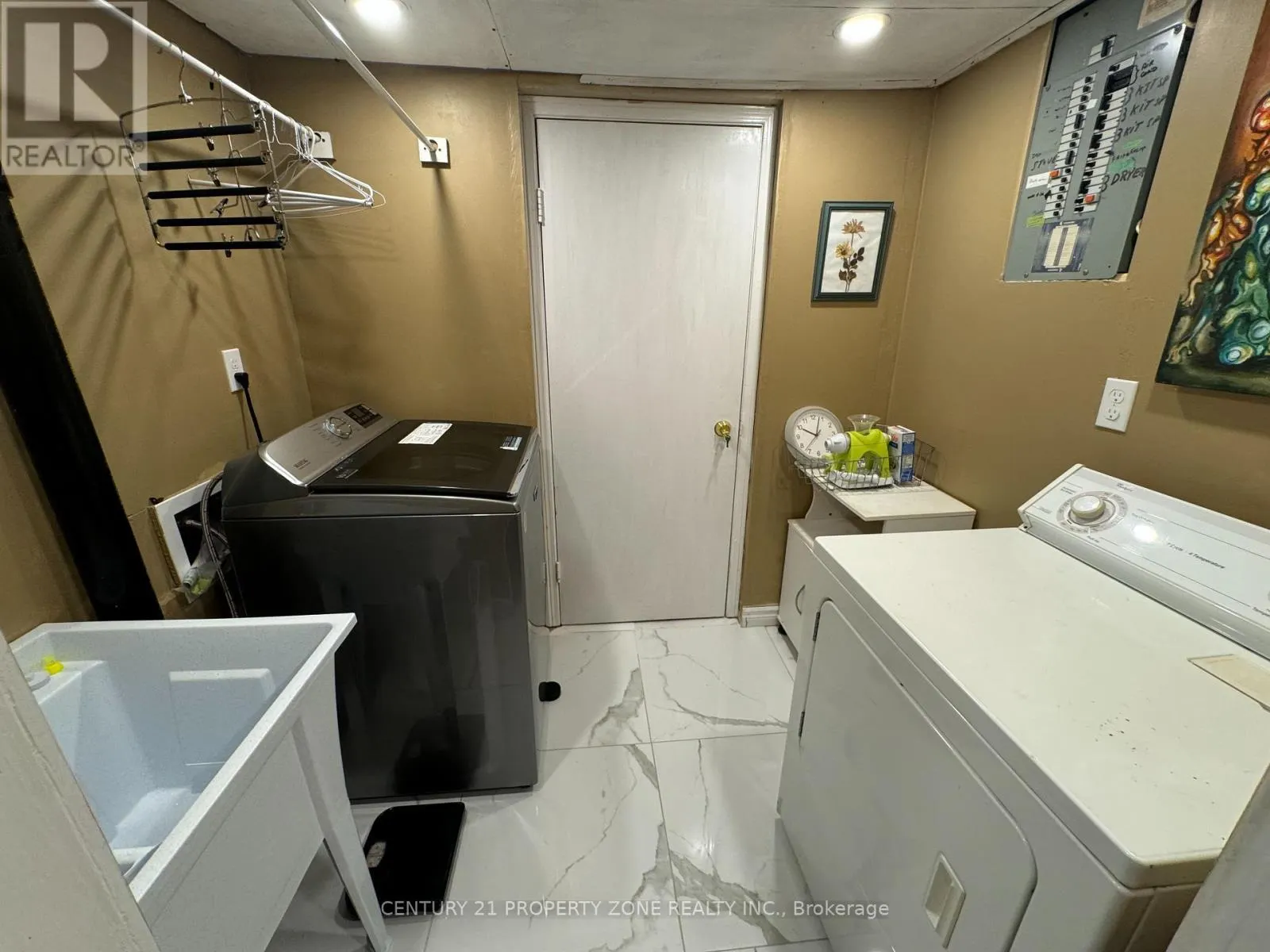 BASEMENT - 3200 OSBOURNE ROAD