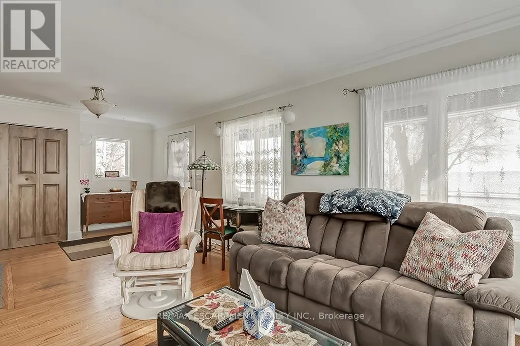 1415 LAKESHORE ROAD