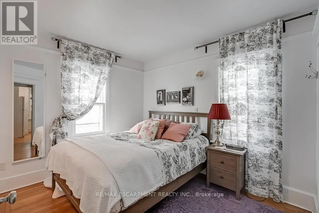 1415 LAKESHORE ROAD