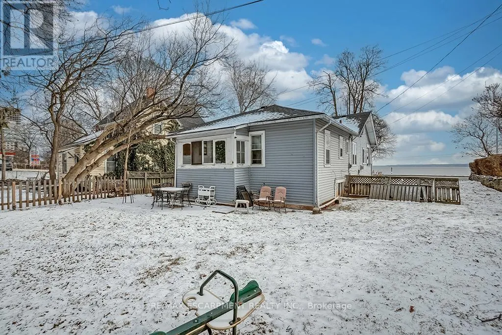 1415 LAKESHORE ROAD