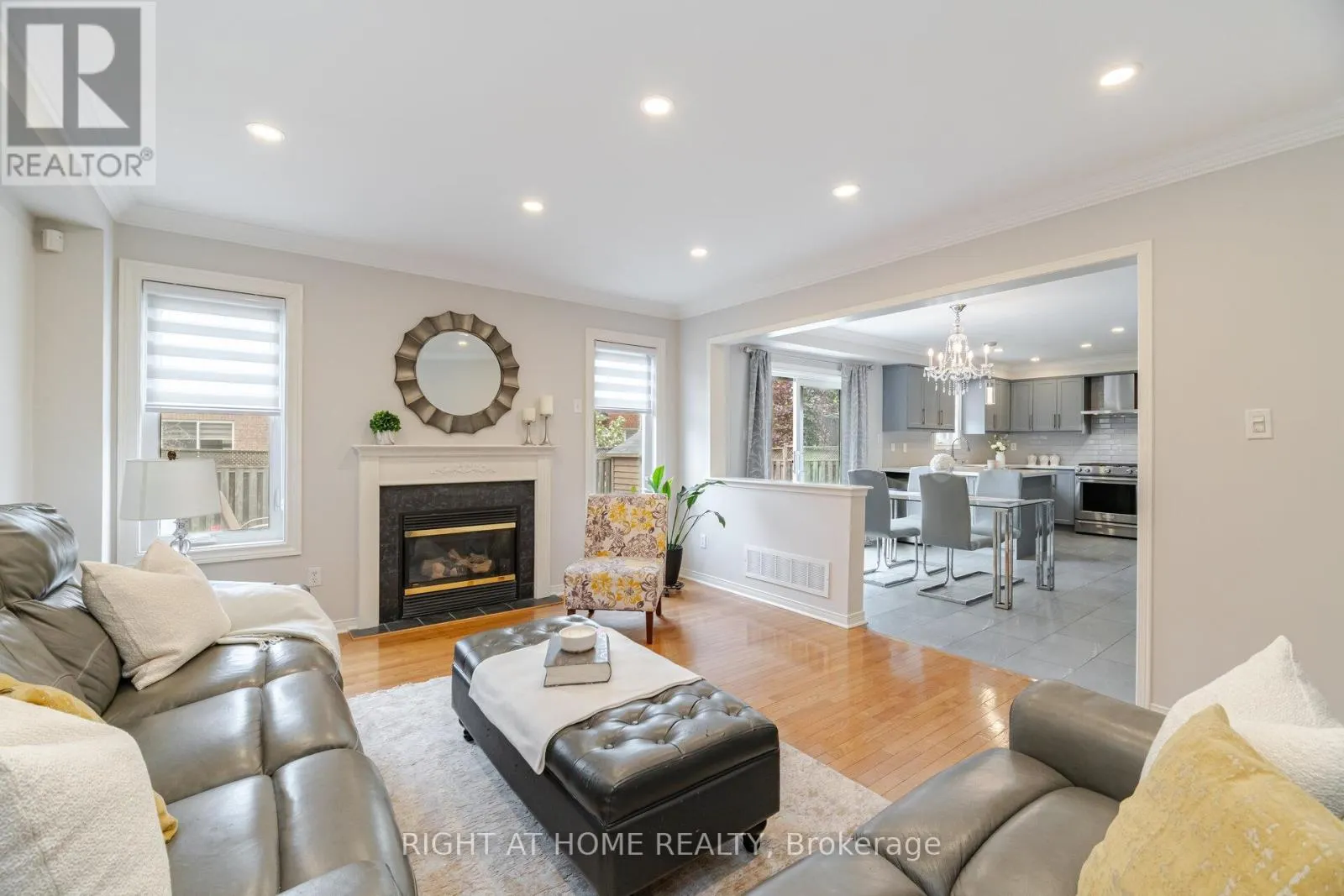 5467 BLUE SPRUCE AVENUE
