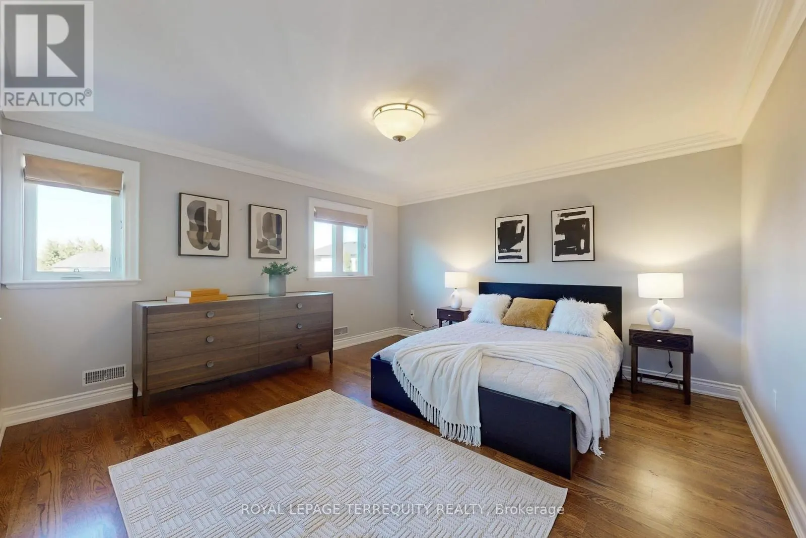12 HIGHLAND HILL